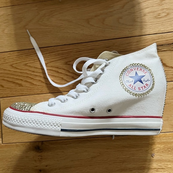 !!⚫️SOLD⚫️!! Converse Chuck Taylor All Star Lux Hidden Wedge - Size 8 - Picture 1 of 12